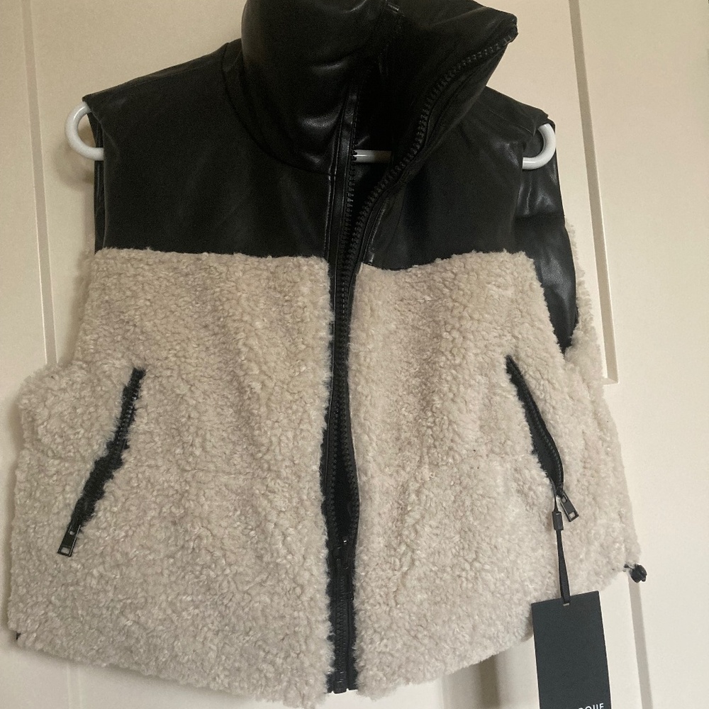 Lamarque reversible vest